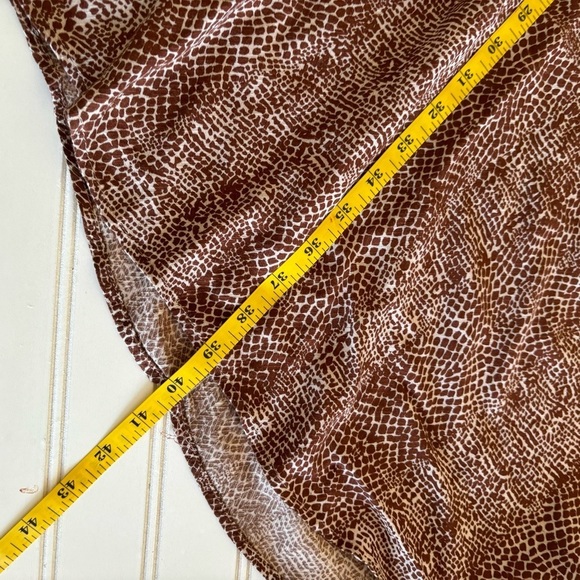 A New Day Short Sleeved pocket Dress Size Medium A-Line Reptile Print Shift - Picture 5 of 9